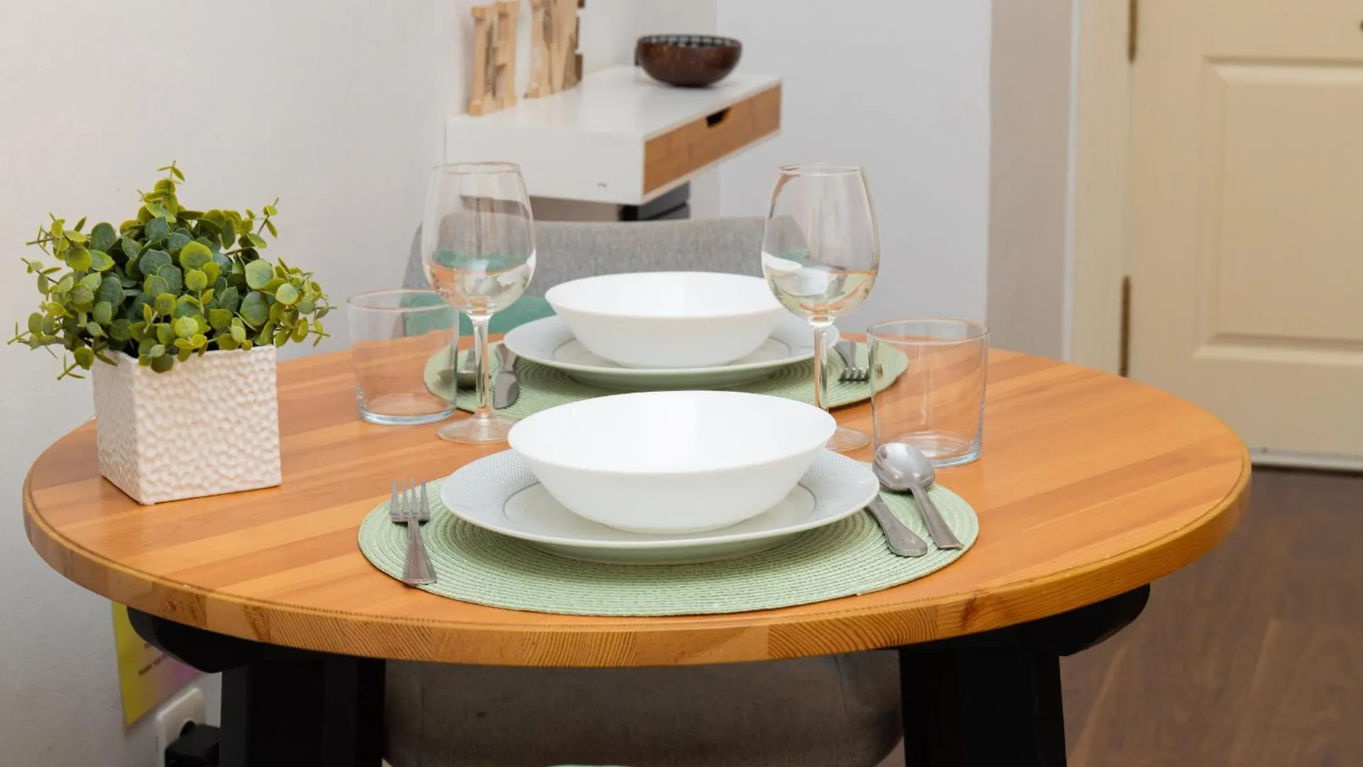 C87 - Nice Apartment Close To Teatro Cervantes Málaga Spagna